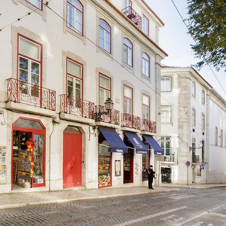 Update Urban Chic Flat In 19Th Century Building 2 Bedrooms & 2 Bathrooms & Ac Central Alfama District Lisboa Eksteriør bilde