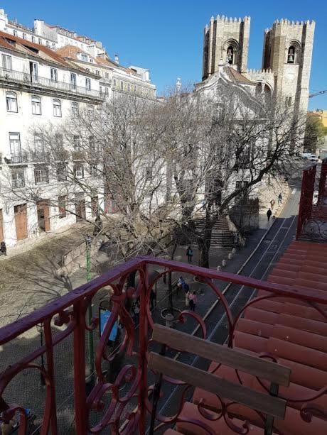 Update Urban Chic Flat In 19Th Century Building 2 Bedrooms & 2 Bathrooms & Ac Central Alfama District Lisboa Eksteriør bilde