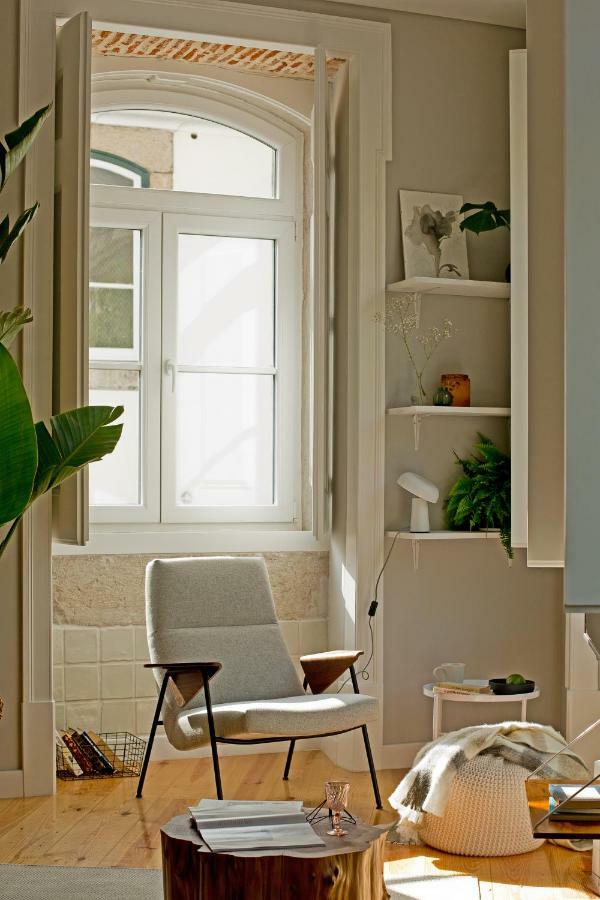 Update Urban Chic Flat In 19Th Century Building 2 Bedrooms & 2 Bathrooms & Ac Central Alfama District Lisboa Eksteriør bilde