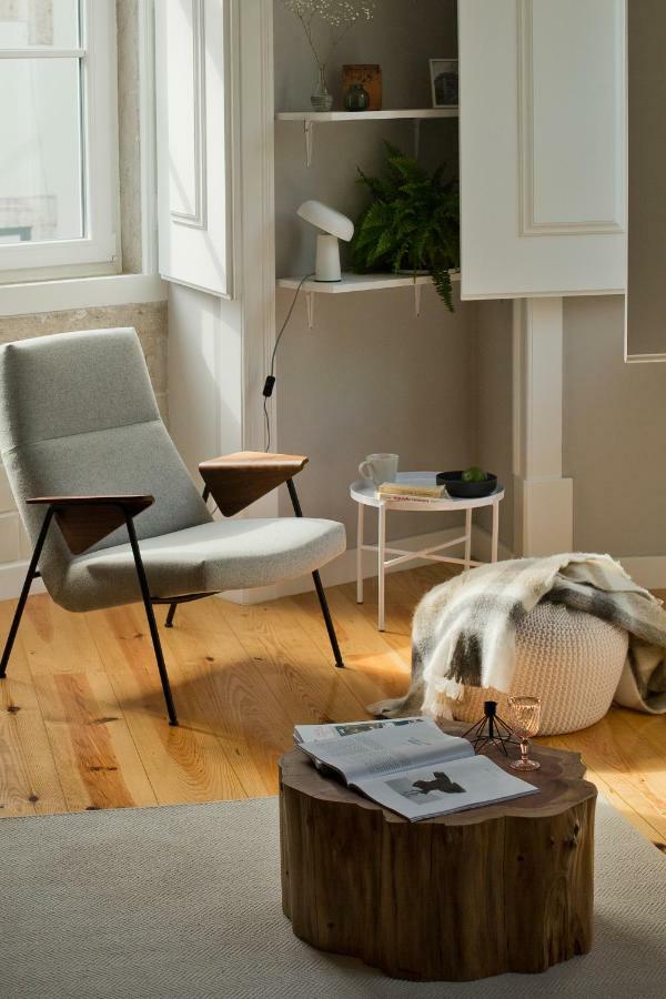 Update Urban Chic Flat In 19Th Century Building 2 Bedrooms & 2 Bathrooms & Ac Central Alfama District Lisboa Eksteriør bilde